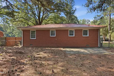 113 E Franklin Street, Zebulon, NC 27597 - Photo 24