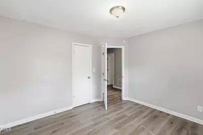 113 E Franklin Street, Zebulon, NC 27597 - Photo 14