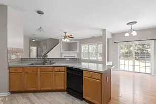 5435 Seaspray Ln, Raleigh, NC 27610 - Photo 16