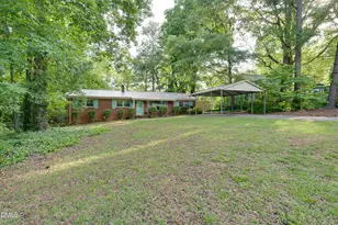 2026 Jefferson Dr, Hillsborough, NC 27278 - Photo 2