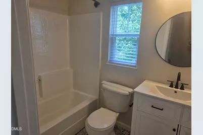 124 Braeside Court, Cary, NC 27519 - Photo 18