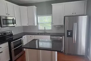124 Braeside Ct, Cary, NC 27519 - Photo 2