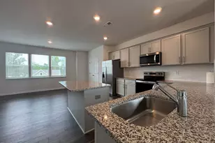 724 Dorset Strm Dr, Fuquay Varina, NC 27526 - Photo 10