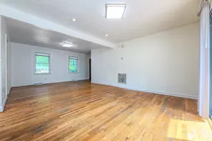 933 Greenwood Cir, Cary, NC 27511 - Photo 10