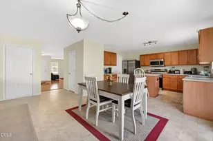 1012 Breeze Ln, Clayton, NC 27520 - Photo 16