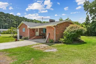 419 Forrest Rd, Warsaw, NC 28398 - Photo 8