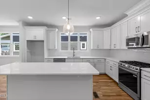 516 Heather Dr, Raleigh, NC 27606 - Photo 8