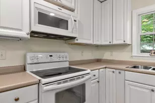 411 Yorktown Dr, Chapel Hill, NC 27516 - Photo 4