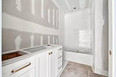 2390 Grant Avenue, Raleigh, NC 27608 - Photo 26