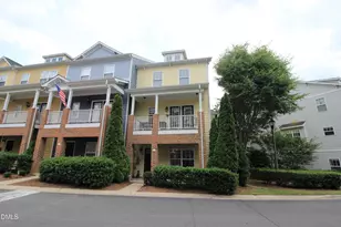 317 Kinellan Ln, Cary, NC 27519 - Photo 2