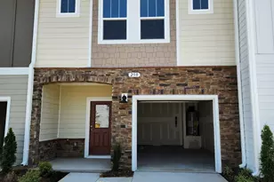 250 Brook Farm Ln, Fuquay-Varina, NC 27526 - Photo 4