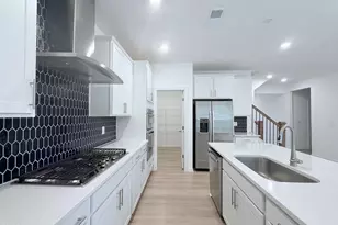 611 Contento Ct, Sanford, NC 27330 - Photo 2