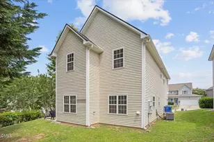 693 Citrus Petal Rd, Fuquay-Varina, NC 27526 - Photo 4