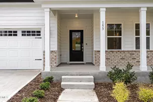 153 Hickory Grv Dr, Sanford, NC 27330 - Photo 2