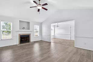 136 Middle Landing Dr, Smithfield, NC 27577 - Photo 6