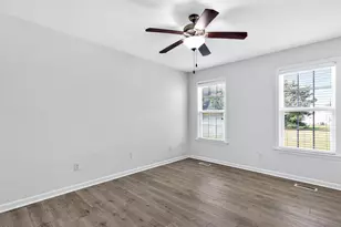136 Middle Landing Dr, Smithfield, NC 27577 - Photo 14