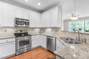 109 Haybarn Ct, Apex, NC 27502 - Photo 14