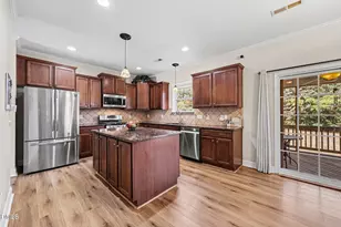 910 Wood Meadow Ln, Durham, NC 27703 - Photo 16