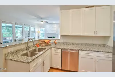 112 Dairy Court, Chapel Hill, NC 27516 - Photo 8