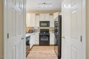 4807 Landover Pine Pl, Raleigh, NC 27616 - Photo 18