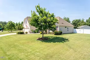 27 Kyndallee Ln, Garner, NC 27529 - Photo 10