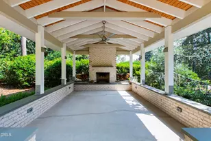 2751 Toxey Dr, Raleigh, NC 27609 - Photo 10