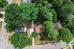 1605 Lake Park Dr, Raleigh, NC 27612 - Photo 32