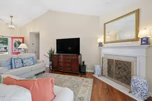 405 Onondaga Ct, Holly Springs, NC 27540 - Photo 6