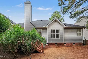 404 Ravenstone Dr, Cary, NC 27518 - Photo 18