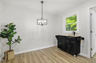 707 Dickens St, Roxboro, NC 27573 - Photo 16