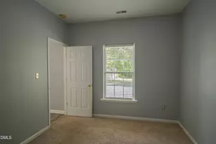 1121 Kendall Dr, Durham, NC 27703 - Photo 10