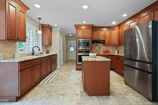 10521 Leafwood Pl, Raleigh, NC 27613 - Photo 14