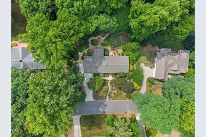 6719 Valley Lake Drive, Raleigh, NC 27612 - Photo 2