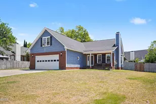 2805 Franzia Dr, Fayetteville, NC 28306 - Photo 14