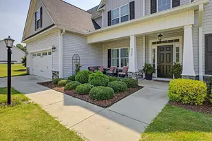 242 Steep Rock Dr, Willow Springs, NC 27592 - Photo 2