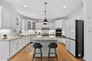 304 Southmoor Oaks Ct, Cary, NC 27518 - Photo 8