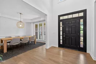 304 Southmoor Oaks Ct, Cary, NC 27518 - Photo 2