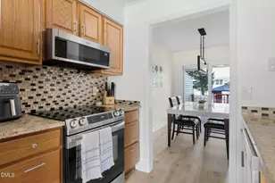 114 Arbuckle Ln, Cary, NC 27511 - Photo 16