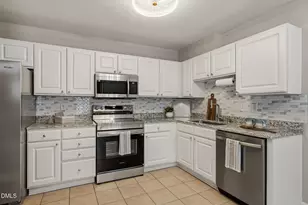 2501 Huntscroft Ln, Raleigh, NC 27617 - Photo 12