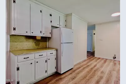 737 Lakeview Drive, Henderson, NC 27536 - Photo 10