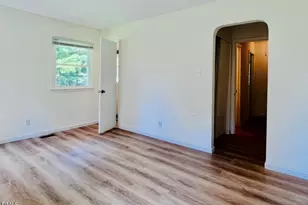 737 Lakeview Dr, Henderson, NC 27536 - Photo 24
