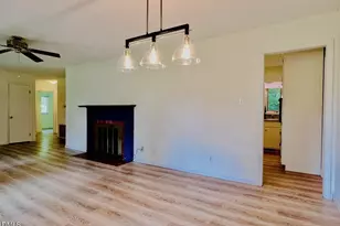 737 Lakeview Dr, Henderson, NC 27536 - Photo 4