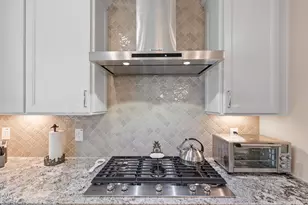 2301 Flycatcher Ln, Fuquay-Varina, NC 27526 - Photo 16