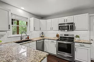 717 Bahama Ct, Holly Springs, NC 27540 - Photo 16