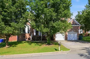 608 Oxboro Cir, Durham, NC 27713 - Photo 10
