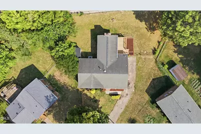 2901 Wicklow Place, Raleigh, NC 27604 - Photo 32