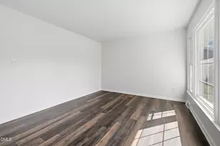 2901 Wicklow Pl, Raleigh, NC 27604 - Photo 4