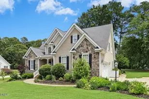 732 Parkridge Dr, Clayton, NC 27527 - Photo 4