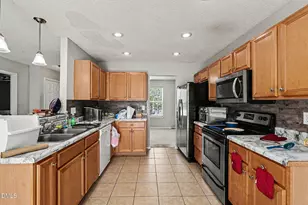 6428 Saybrooke Dr, Raleigh, NC 27604 - Photo 8