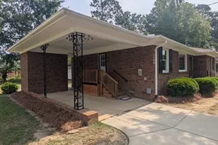 1108 Friendly Rd, Dunn, NC 28334 - Photo 4
